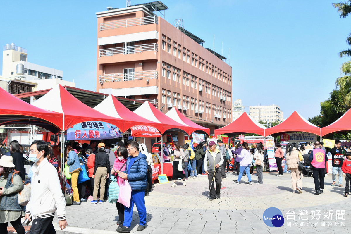 齊聚16族原住民朋友在彰化新春團拜喜迎春。圖/記者鄧富珍攝