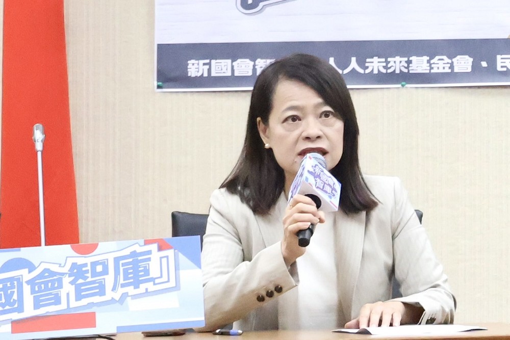 賴清德拋國防預算衝GDP 3% 許宇甄憂排擠教育、社福預算 260 賴清德拋國防預算衝GDP 3% 許宇甄憂排擠教育、社福預算 259