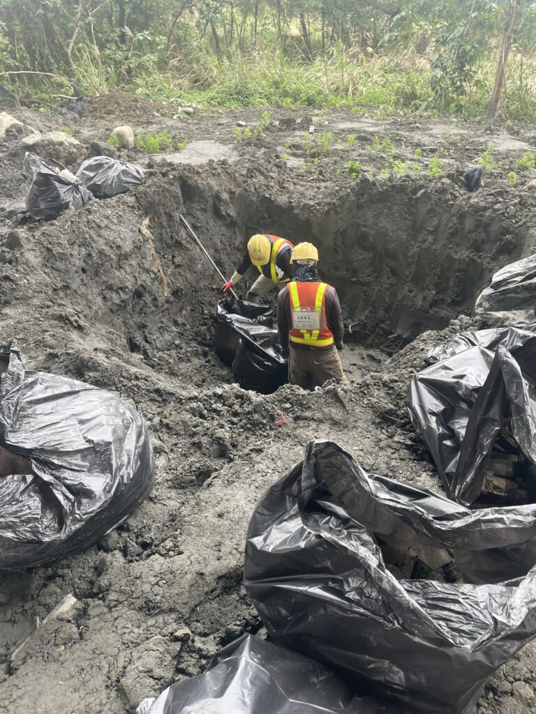 五股疏洪道工程違法營運、掩埋廢棄物  業者重罰送辦