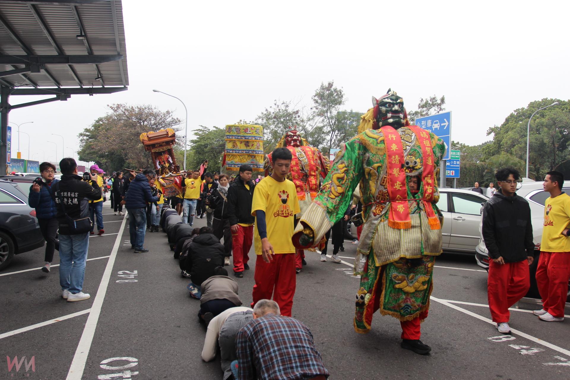 西螺廣福宮老大媽國道賜福 媽祖駐駕國道護佑旅人平安 - https://www.watchmedia01.com