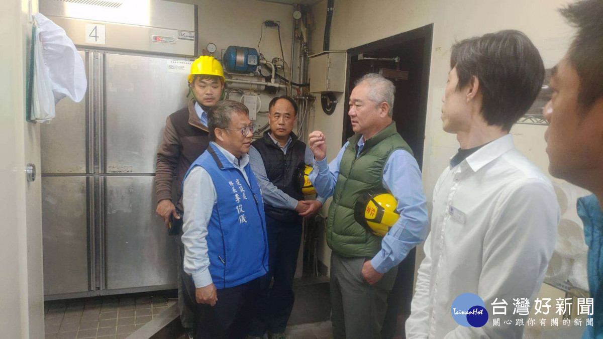 雲林縣政府會同欣雲天然氣公司近日針對斗六家樂福的天然氣設備進行預防性巡檢／翻攝照片