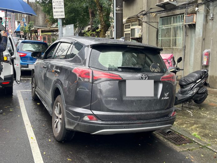不甩150張罰單!桃園分署當街查封愛車 她秒繳錢求饒 57 56654 scaled