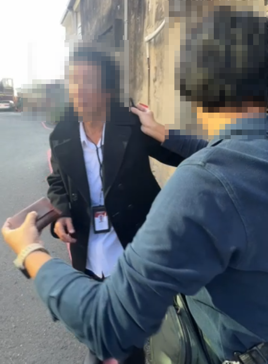 車手收取詐騙款一百萬元        刑大偵八隊飛象過河逮獲