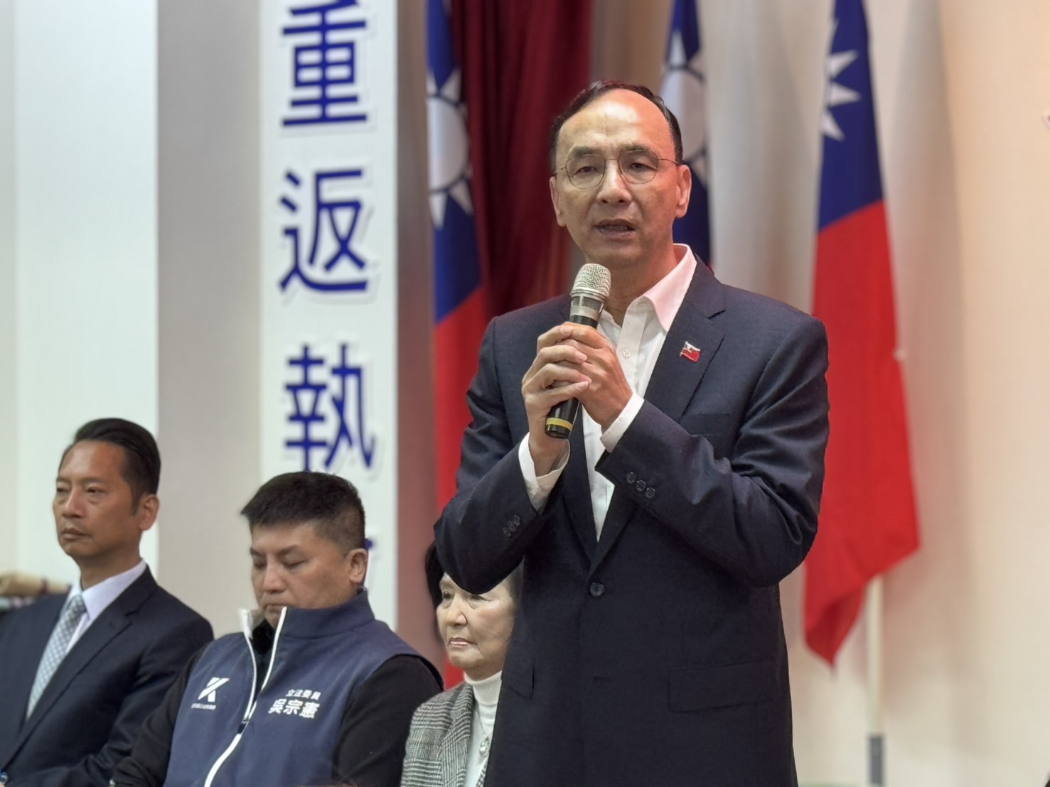 民進黨推大罷免目的在「重選立委」? 朱立倫:台灣的民主就是「民進黨做主」 - https://www.watchmedia01.com