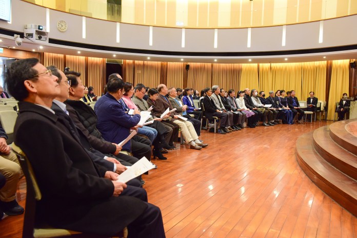為基督宗教大學樹立新典範 中原大學正式升格校牧處 64 1236478 4