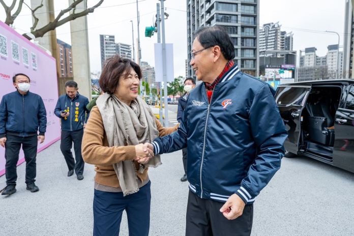 台東縣長赴桃參訪台灣燈會 盼深化雙方合作 61 f04a08bb 1ced 4e20 a3d4 7ecfb894bfe5