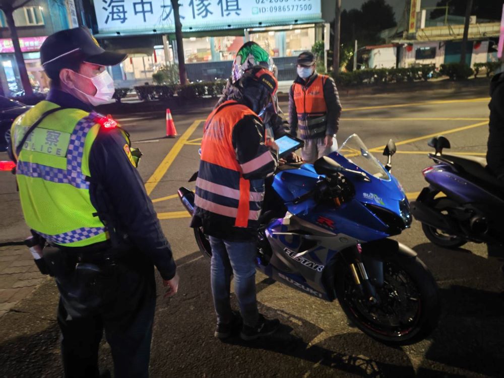 擴檢護治安靖音遏改裝   板橋警鐵腕掃黑雙管齊下