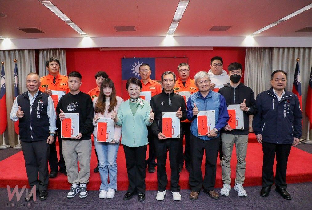見義勇為!盧秀燕表揚新光三越救災城市英雄:他們的名字叫「勇敢」 - https://www.watchmedia01.com