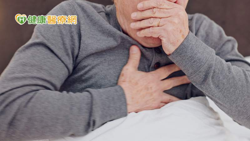 不只感冒!咳嗽可能是胃食道逆流、肺癌等 如何區分?4重點醫師評估必問