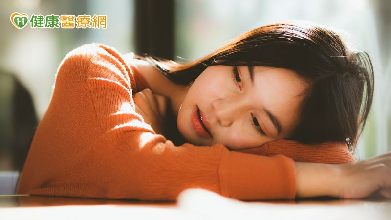 情緒快到臨界點?心理師傳授「情緒容器」四招 化解負能量!
