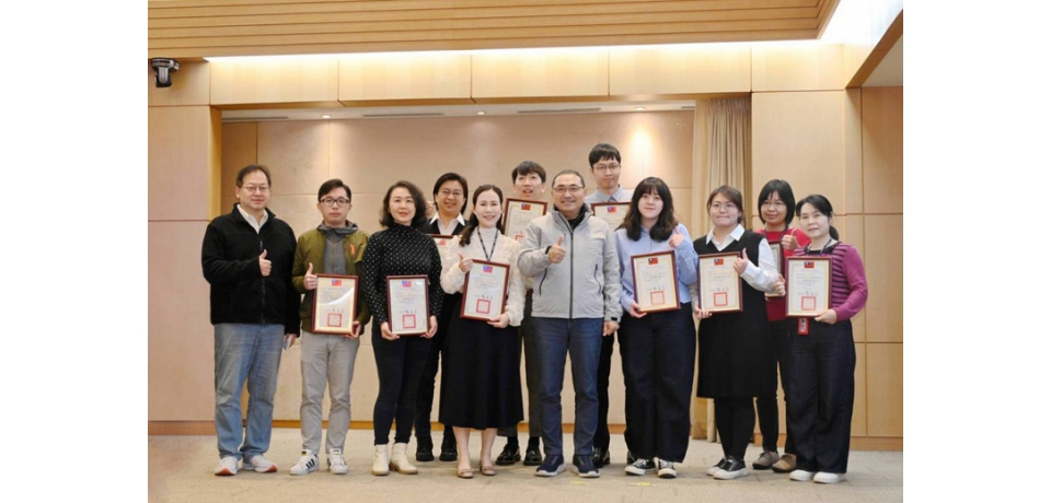 表揚年度績優研考人員　新北市長侯友宜頒獎肯定優秀同仁