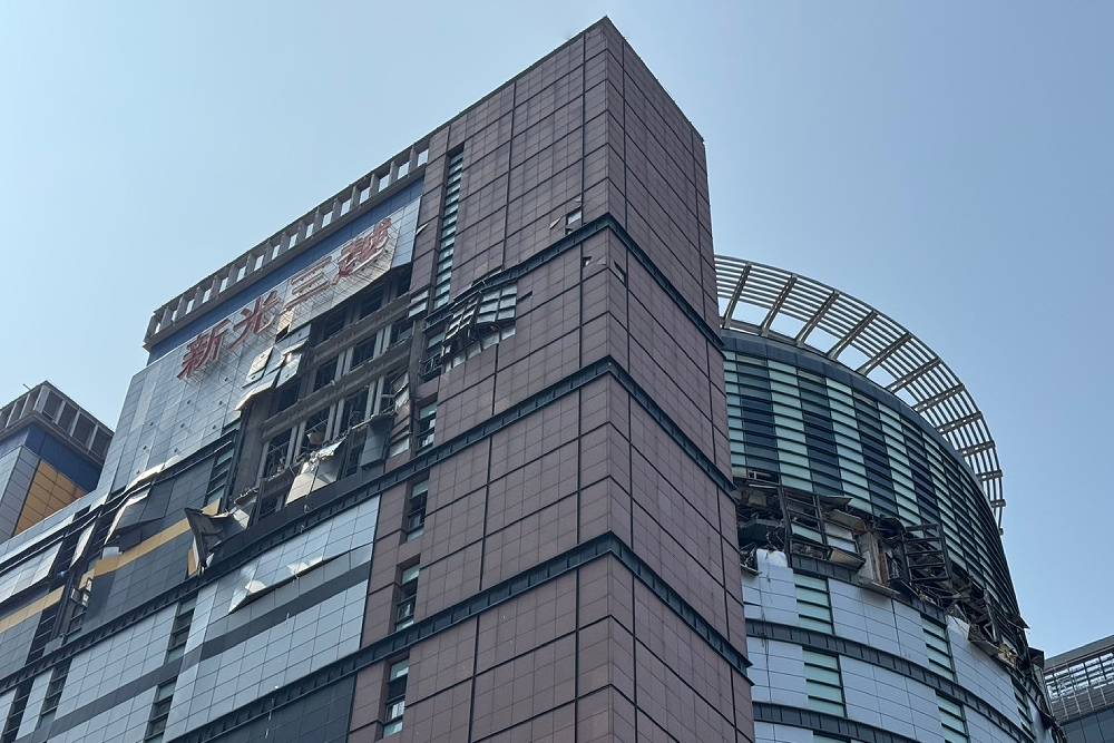 新光三越外牆及附掛物公安疑慮未解　李正偉：再度重罰30萬 213