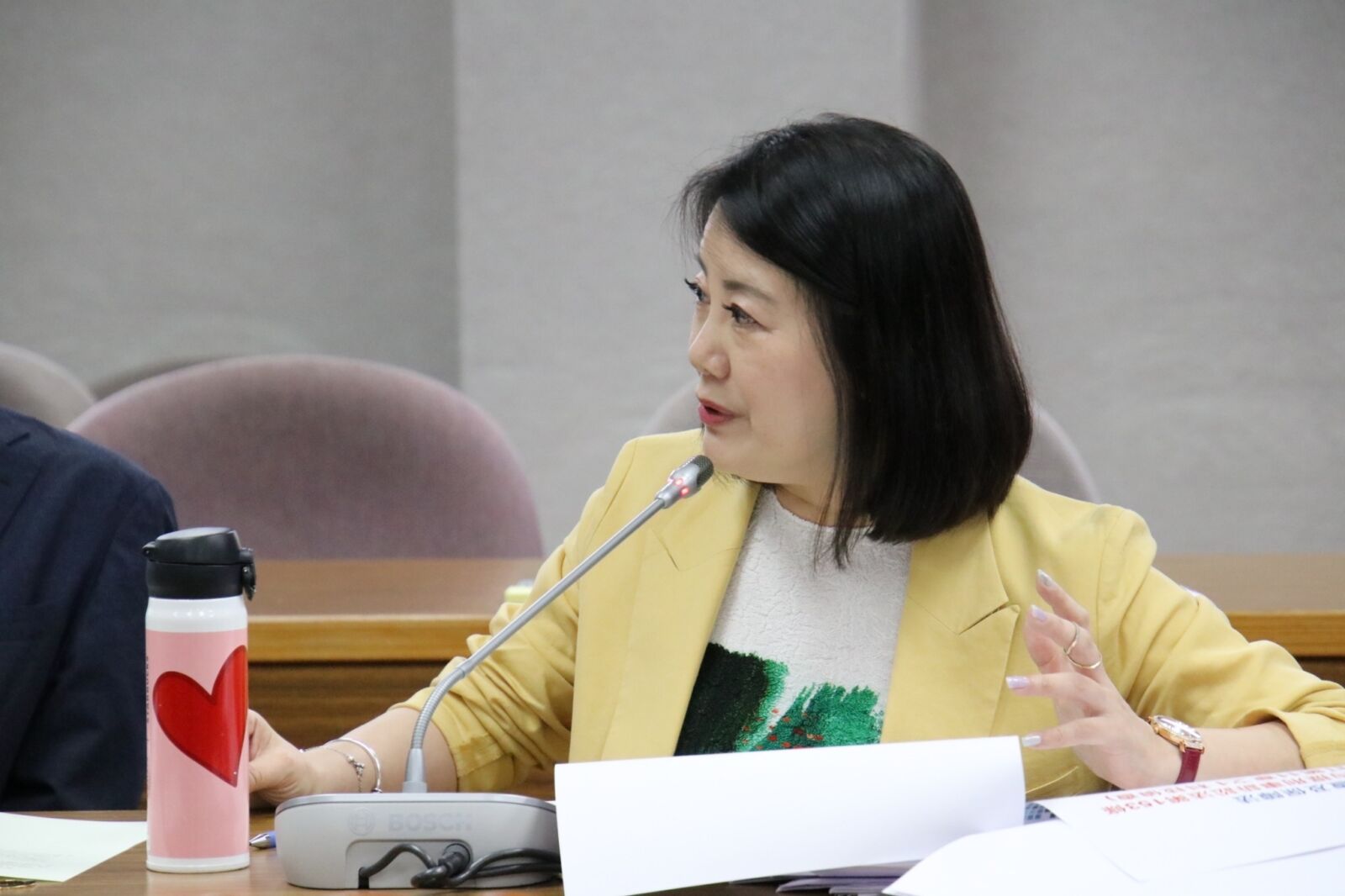 總預算協商難解 吳思瑤批韓國瑜「未能制衡藍白」 232 總預算協商難解 吳思瑤批韓國瑜「未能制衡藍白」 231