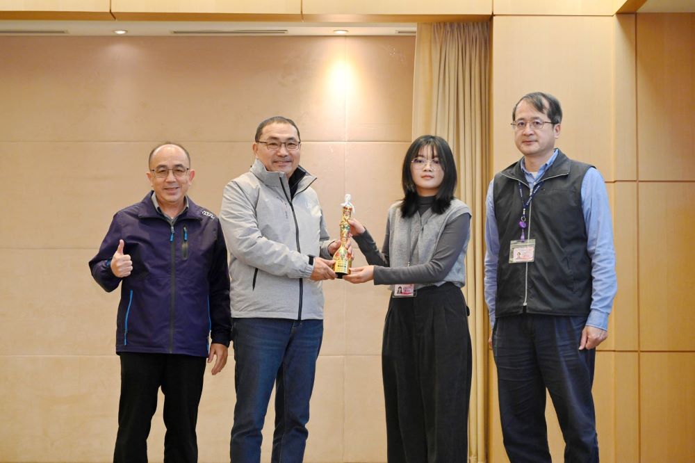 榮獲美國繆思設計金獎   八里左岸光雕展首次參賽「鍍金」