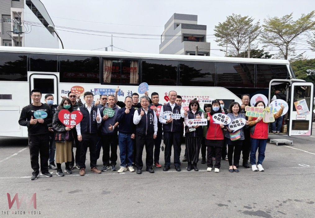 寒冬送暖獻愛心 中市環保局挽袖捐熱血並推廣資源回收兌換好康 - https://www.watchmedia01.com
