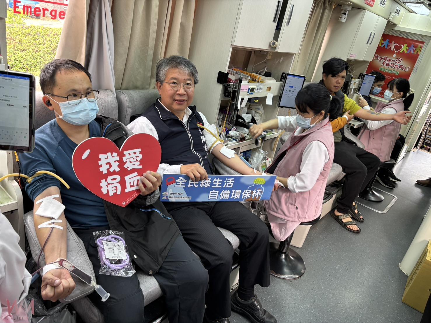 寒冬送暖獻愛心 中市環保局挽袖捐熱血並推廣資源回收兌換好康 - https://www.watchmedia01.com