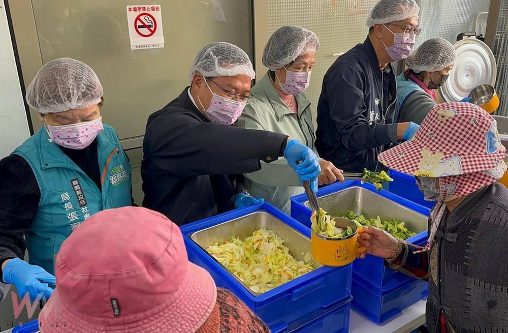新港鄉月眉社區運用中央廚房供餐 老人食堂克服空間揭牌啟用 - https://www.watchmedia01.com