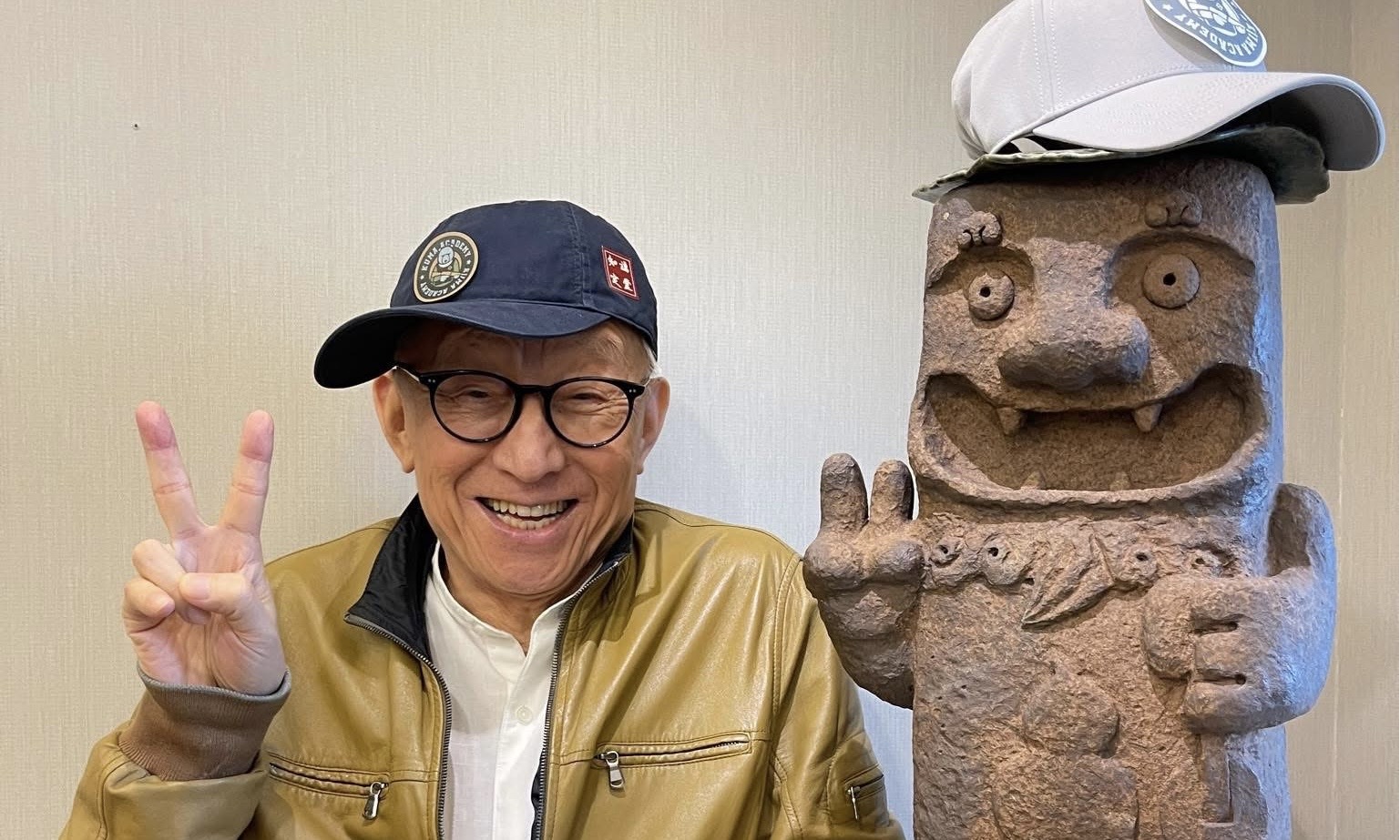 曹興誠繼續在臉書上澄清私密照是偽造的,行程也一 切照常,好似沒有受到緋聞風波的影響。翻攝曹興誠臉書