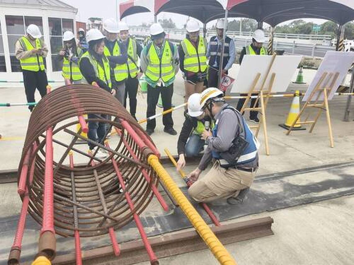 台南急水溪青葉橋獲金安獎桃園市府專組團取經