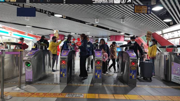 台灣燈會湧人潮 桃捷精進機捷疏運措施 56 661220 0 0