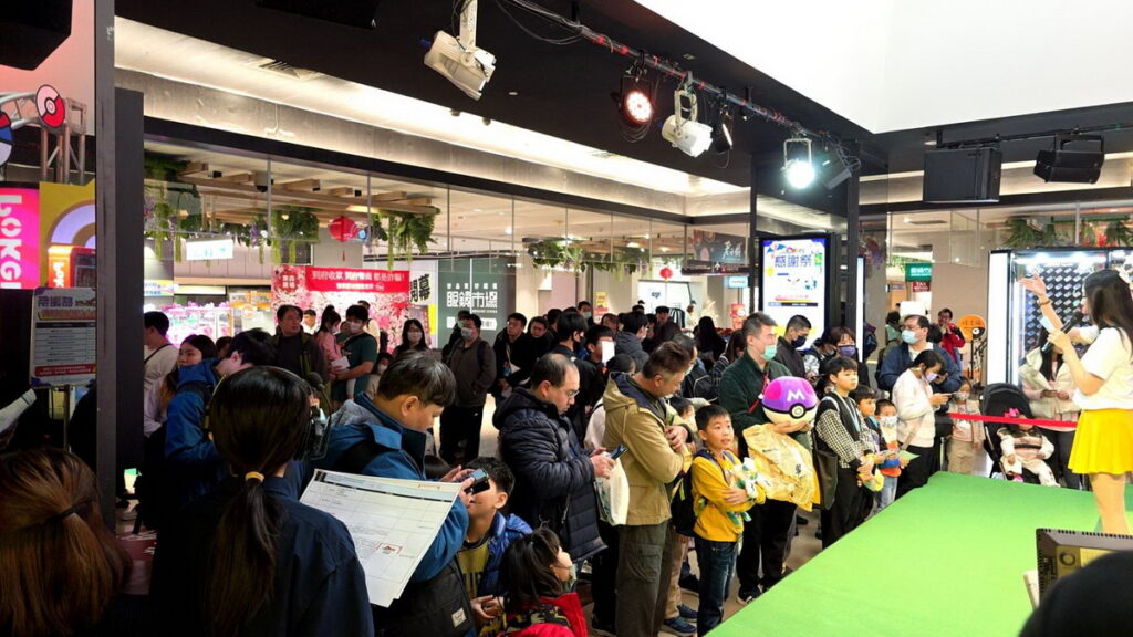 「寶可夢加傲樂感謝祭」2月22日在東森廣場台北車站K區地下街盛大登場,吸引大批訓練家及親子家庭共襄盛舉。