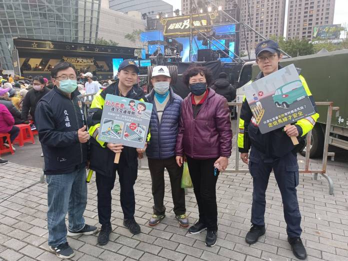 桃警前進台語金曲演唱會 強化民眾交通安全觀念 55 623209