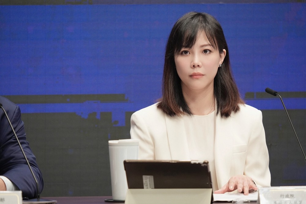 醫學中心急診、ICU壅塞 行政院進行因應及整備報告 214 醫學中心急診、ICU壅塞 行政院進行因應及整備報告 213