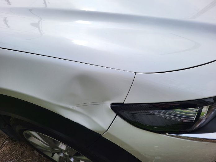 中壢轎車右轉擊落直行機車 騎士臉部、手腳慘受傷 60 31468468 9 scaled