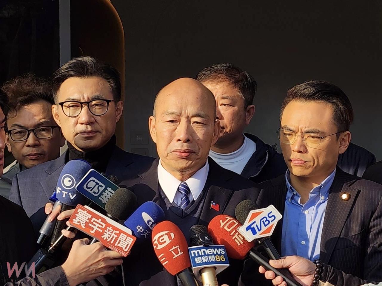 韓國瑜赴新竹弔唁柯爸 籲法務部：讓柯文哲見父親最後一面