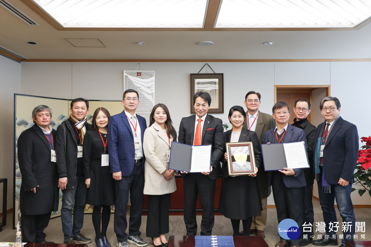 明新科大團隊與日本京都龜岡市簽署合作，將於「2026京都丹波綠化博覽會」合作台灣原住民竹藝應用與竹裝置藝術展出。