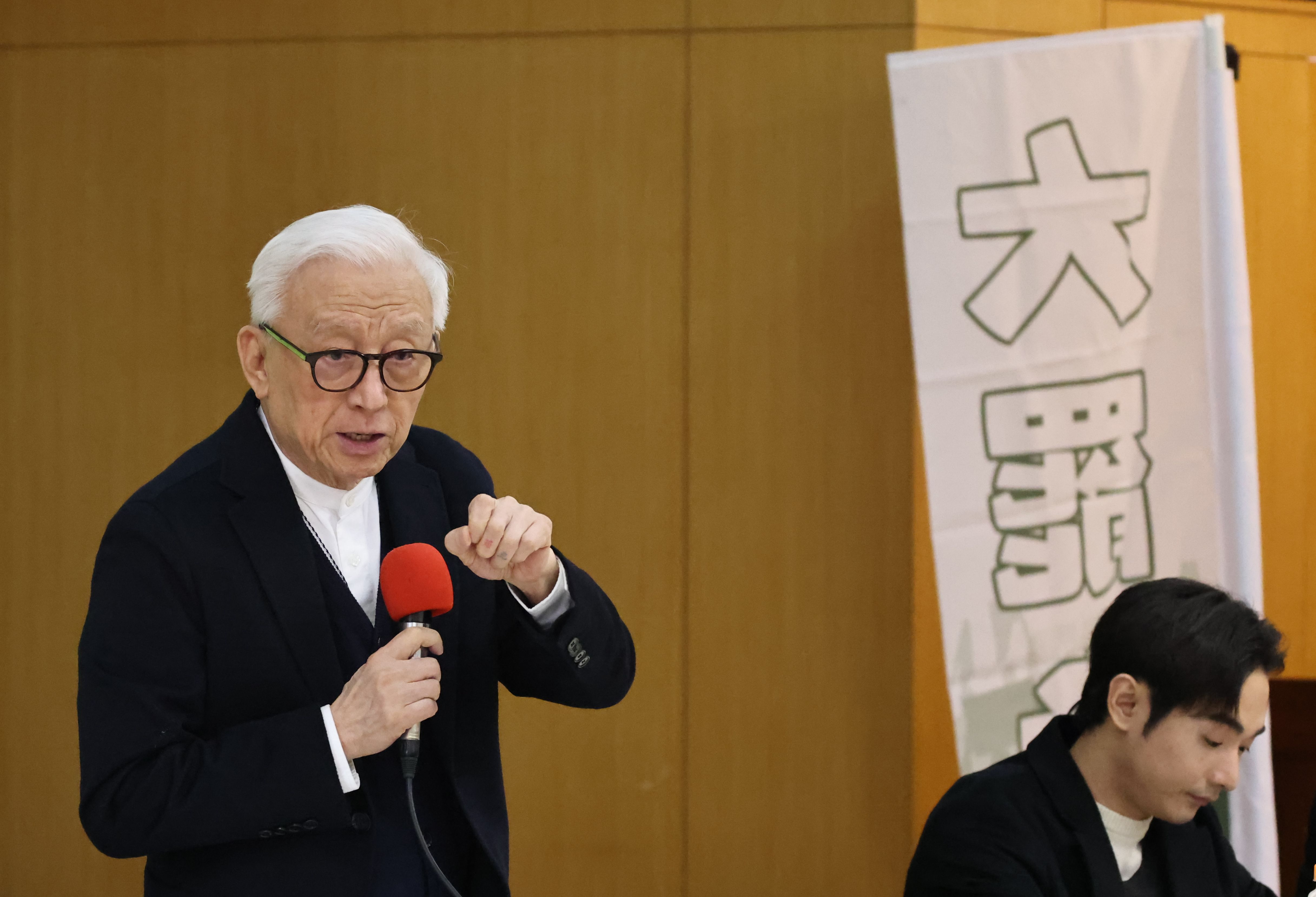 曹興誠1996年曾承諾捐給清大1500萬元,到底有沒有捐?因本人及校方說法不同,成羅生門。資料照片/林啟弘攝