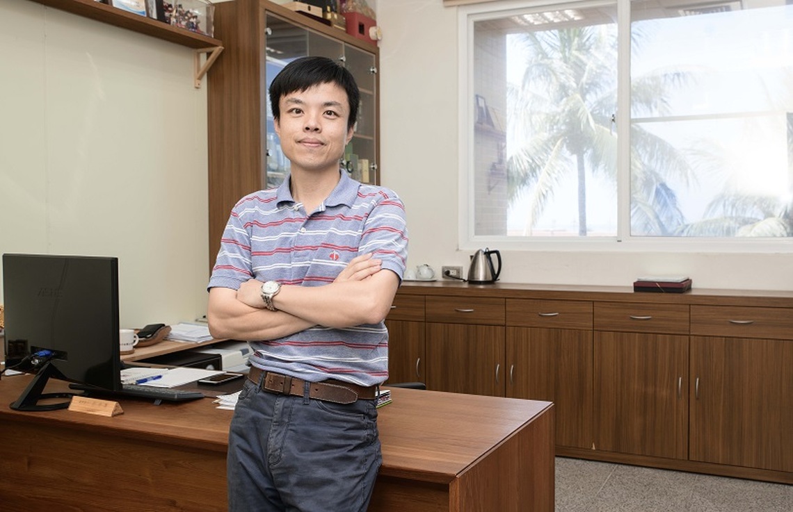 液晶光電創新突破 中山大學林宗賢獲美國光學會士