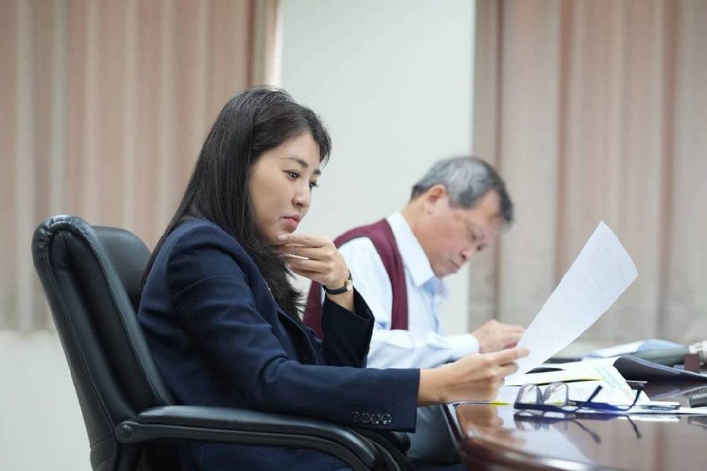 許淑華籲中央提明確觀光政策 游顥:國旅命懸加護盼重生 226 許淑華籲中央提明確觀光政策 游顥:國旅命懸加護盼重生 225