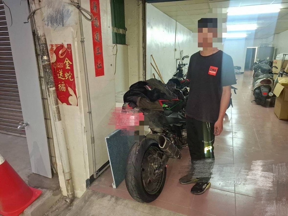 買不起就偷 24歲男沈迷改裝重機涉竊車被逮 215 cnews204250225a02