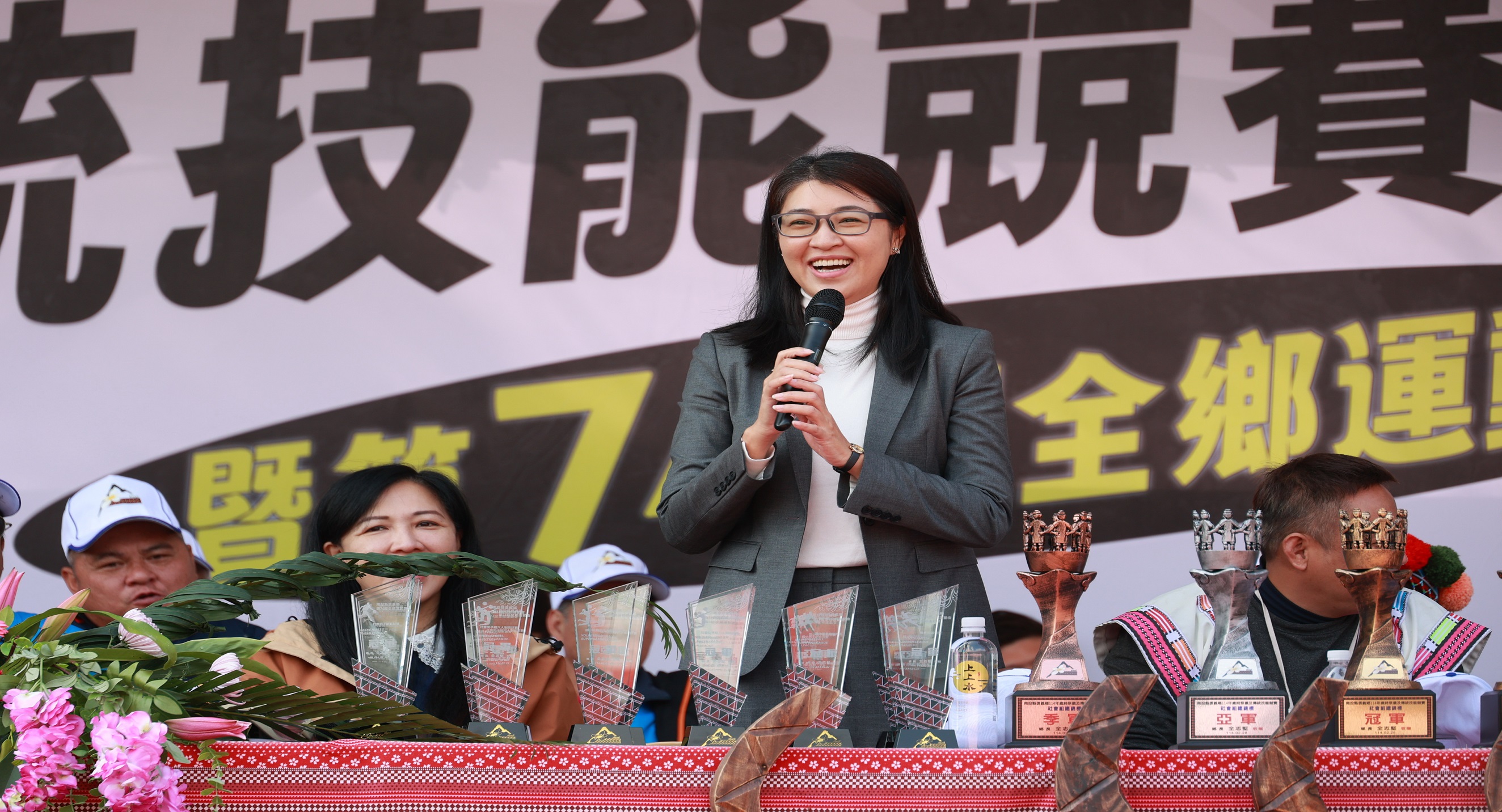 展現布農族體能! 信義鄉歲時祭儀及傳統技能競賽開幕 - https://www.watchmedia01.com