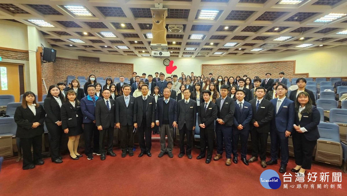 「國際經貿暨外交事務研習營」是青年學子參與國際事務重要平台。（暨大提供）