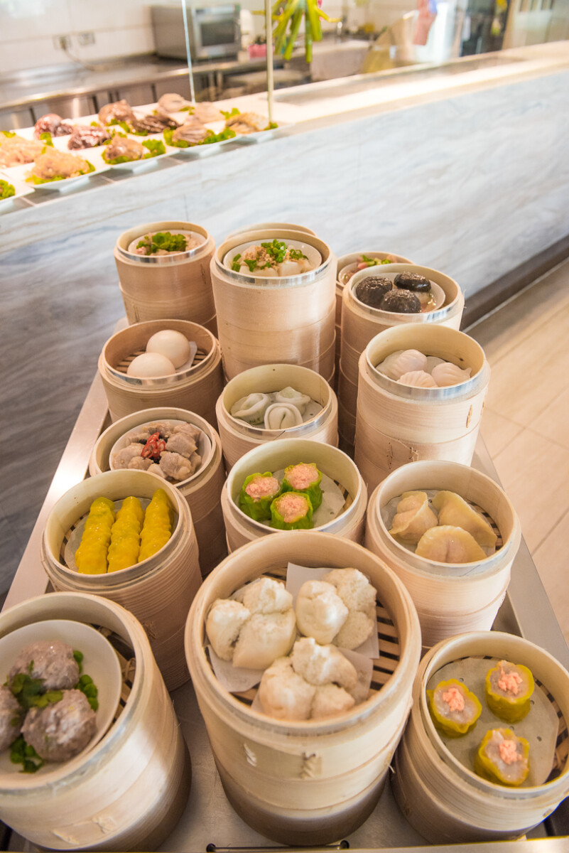 ▲慶祝中華隊拿下WBC經典賽最後一張門票，高雄翰品酒店港都茶樓舉辦幸運號碼球港點免費送活動。（圖/高雄翰品酒店提供）