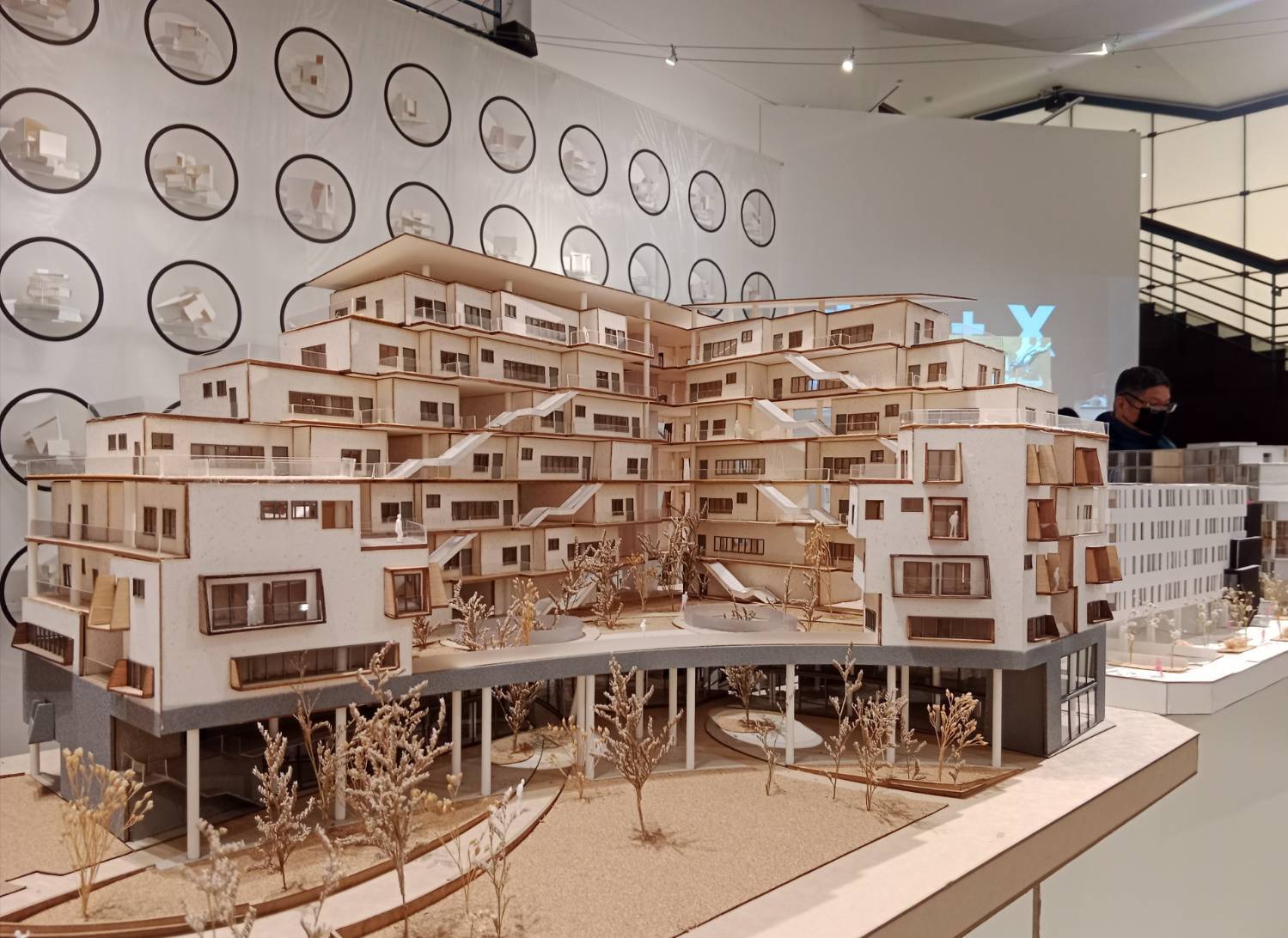 沒有想像中的遠--將透過線上與線下展覽,揭開建築作品與觀者之間的隱藏薄膜。(圖/記者黃溎芬翻攝)