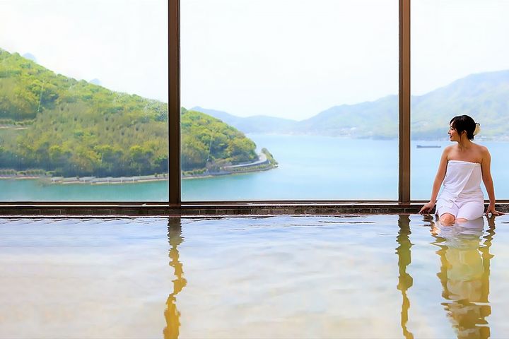 小豆島海灣度假飯店的大浴場。 圖:太平洋旅行社/提供