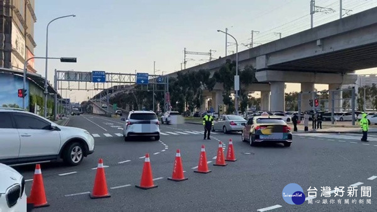 高鐵台中站交管。林重鎣
