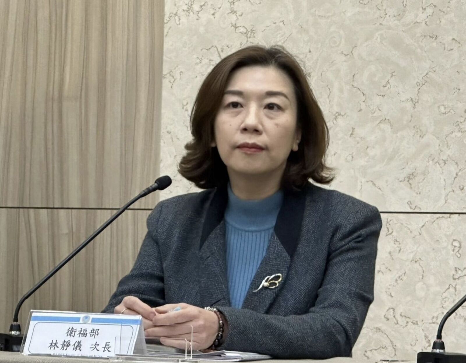 連爆「嗆醫、嗨唱」藍營轟立刻下台 林靜儀不再高調只回16字 236 連爆「嗆醫、嗨唱」藍營轟立刻下台 林靜儀不再高調只回16字 235