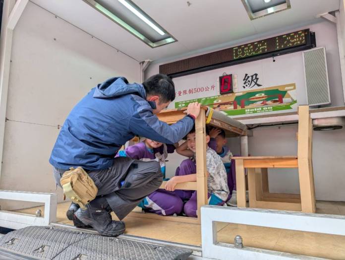 桃消草漯分隊開設防災宣導站 培養學童自救技巧 62 1030262 0