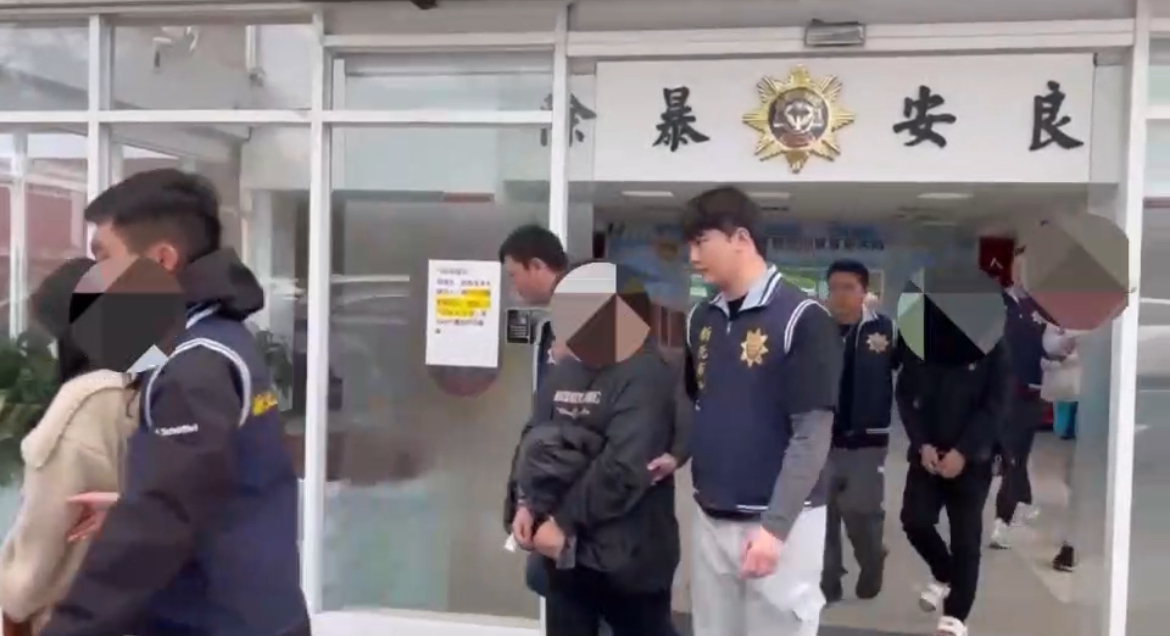 新北警再逮水房幹部共16嫌。(記者徐煜勝翻攝)