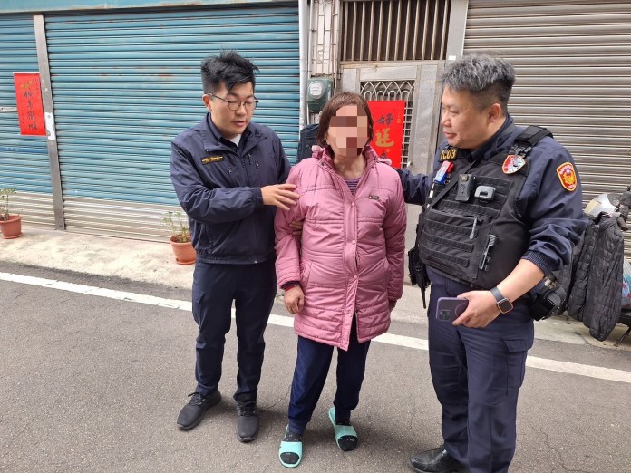 7旬婦忘記回家的路 龍潭警、里長合力伸援 54 S 1867789 0