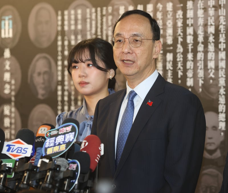 沈富雄認為,國民黨主席朱立倫(圖)應為罷綠委失利請辭下台。中央社