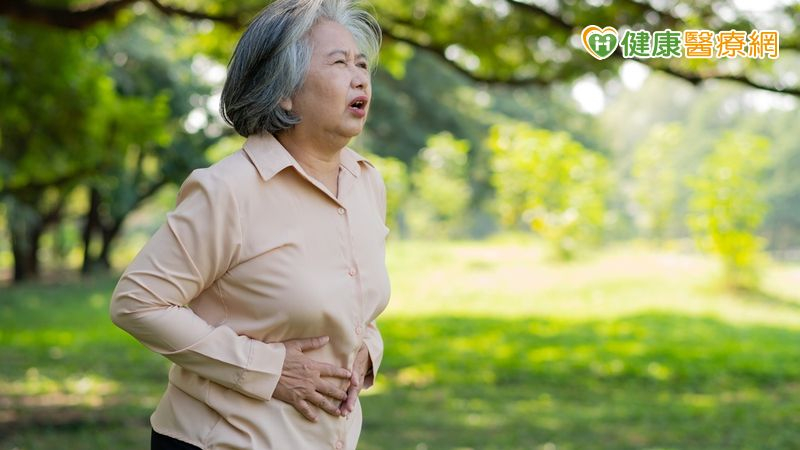 72歲婦腹痛、血便竟是胃腸道基質瘤! 手術與標靶療法助提升存活率