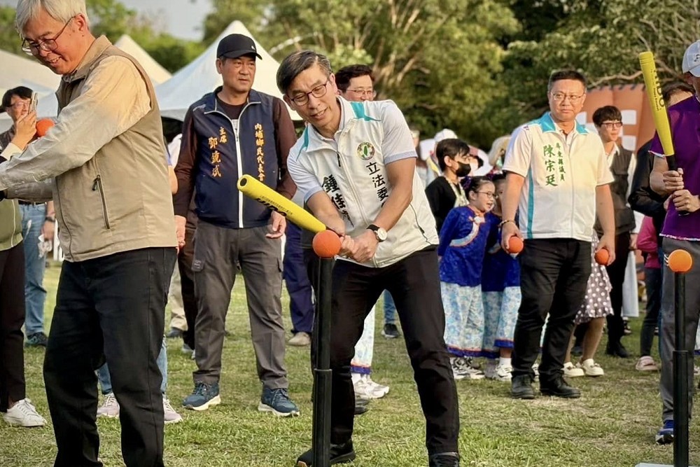 罷免伍麗華死亡連署最多偽造數0　鍾佳濱點名選委會出面說明 221