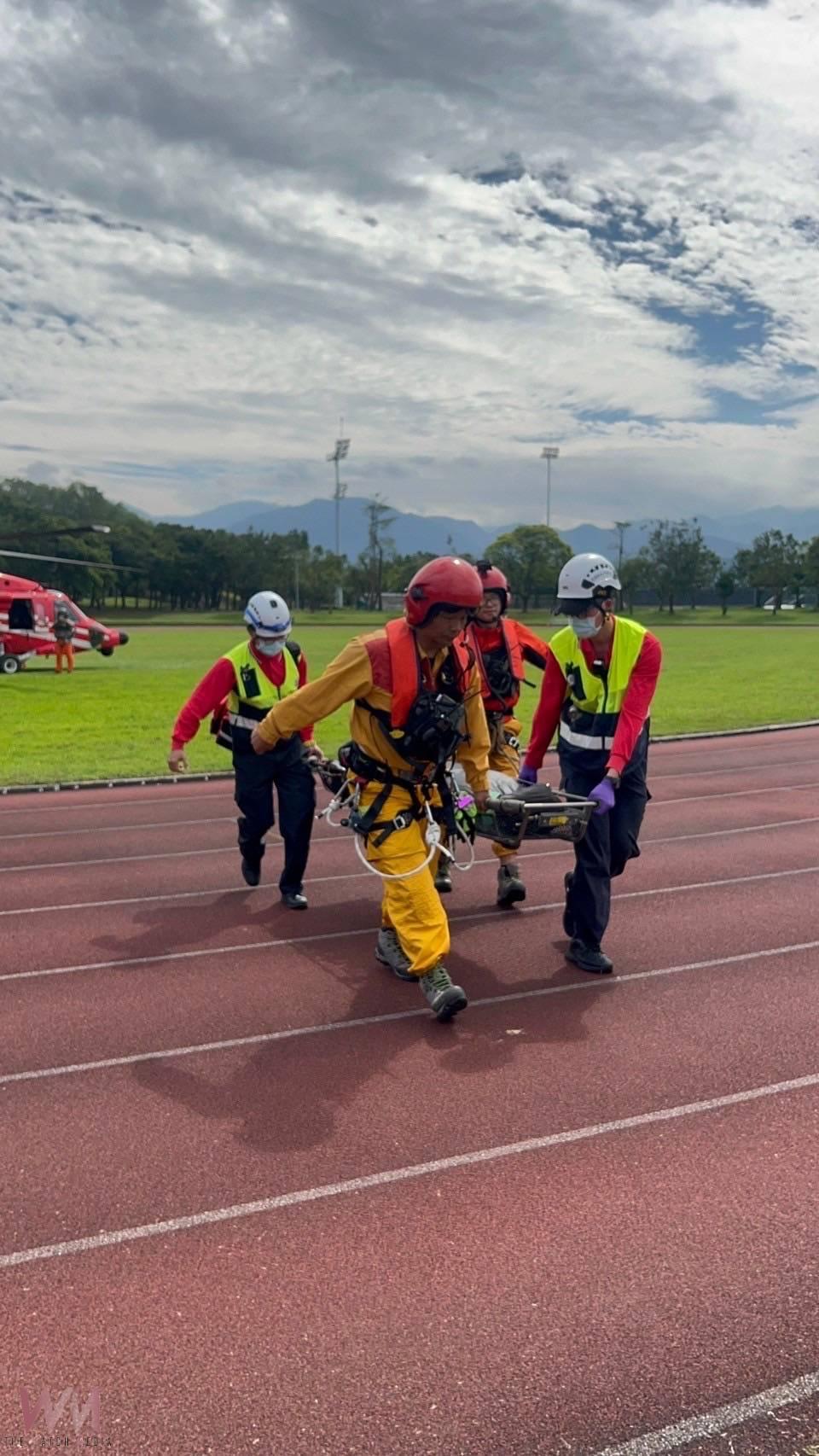 男大生登「古魯林道」滑落邊坡受創 出動空勤直升機救援 - https://www.watchmedia01.com