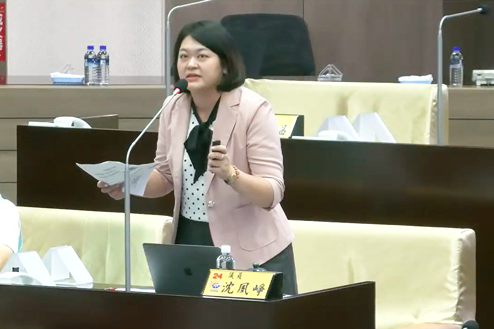 【燒出民怨2-2】南投垃圾逾26萬噸焚化爐卻遭擋 吳啟文無奈:光處理日產量加陳年堆積就需6年 210 【燒出民怨2-2】南投垃圾逾26萬噸焚化爐卻遭擋 吳啟文無奈:光處理日產量加陳年堆積就需6年 209