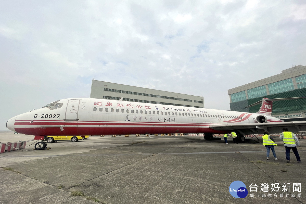 遭查封遠東航空公司飛機外觀。<br /><br />
